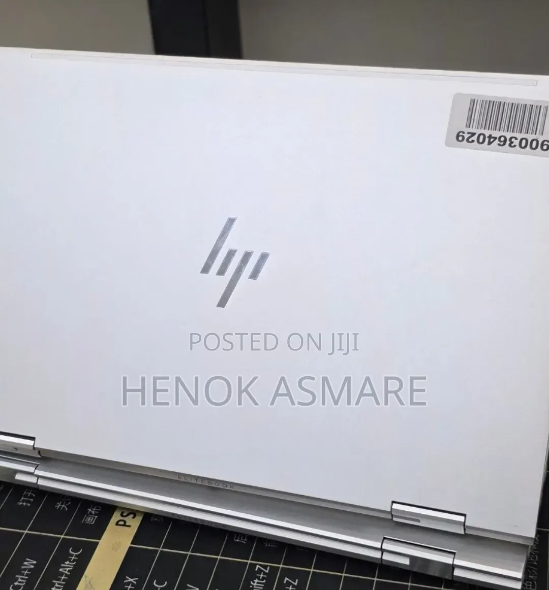 New Laptop HP EliteBook 830 G8 16GB Intel Core i5 SSD 512GB