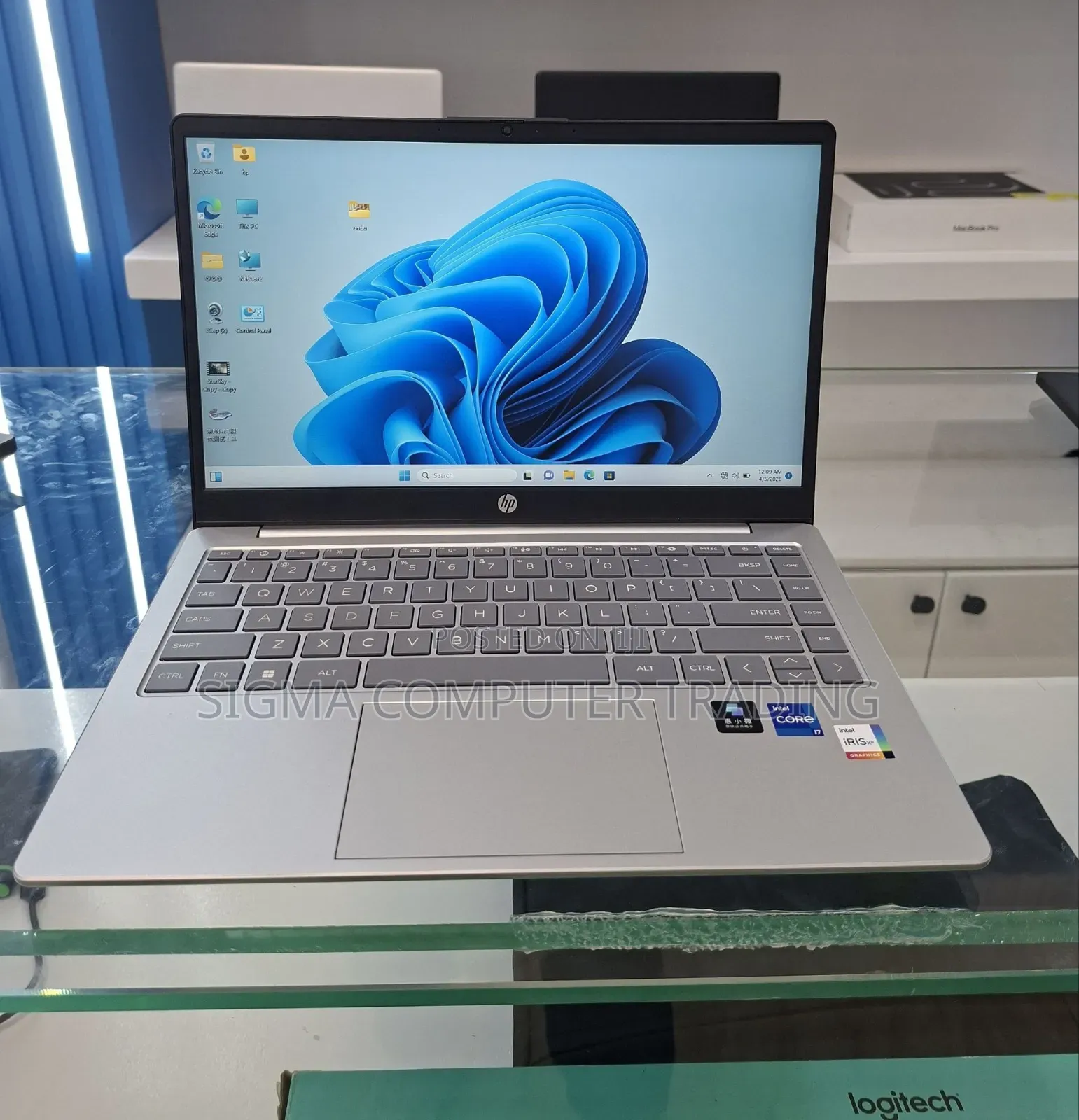 New Laptop HP Stream Notebook 16GB Intel Core i7 SSHD (Hybrid) 512GB