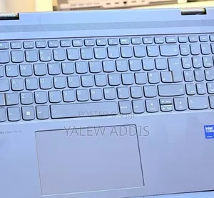 New Laptop Lenovo Yoga 7i 16GB Intel Core Ultra 7 SSD 512GB