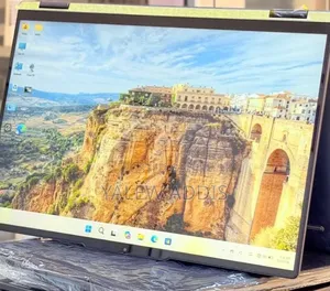 New Laptop Lenovo Yoga 7i 16GB Intel Core Ultra 7 SSD 512GB