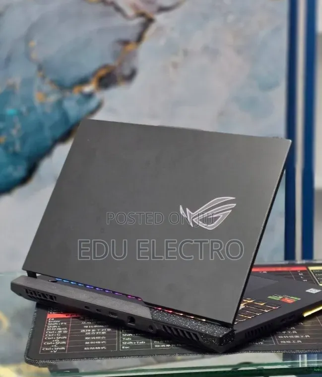 New Laptop Asus ROG Strix G17 16GB AMD Ryzen 9 SSD 1T