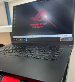 New Laptop Asus ROG Zephyrus G15 16GB AMD Ryzen 9 SSD 512GB