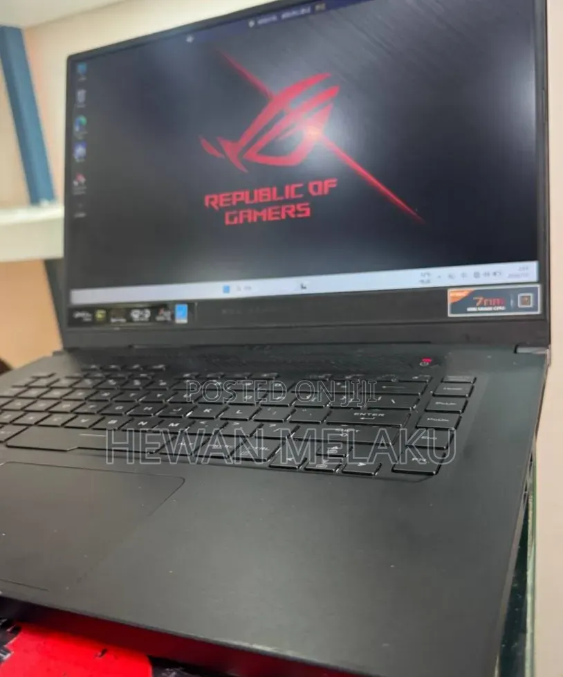 New Laptop Asus ROG Zephyrus G15 16GB AMD Ryzen 9 SSD 512GB