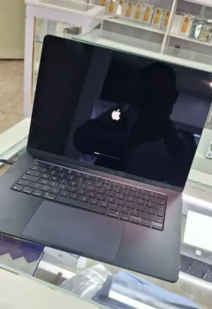 New Laptop Apple MacBook Air 2025 M4 16GB Apple M4 SSD 256GB