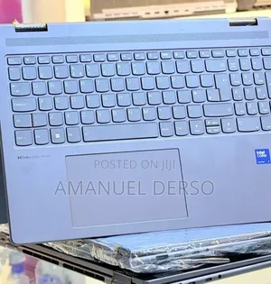 New Laptop Lenovo Yoga 7i 16GB Intel Core Ultra 7 SSD 512GB