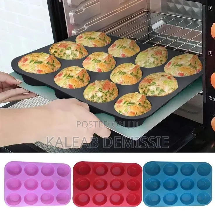 12 Holes Silicone Baking Muffin Pan