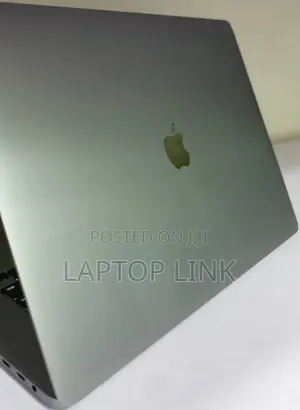 New Laptop Apple MacBook Pro 2019 32GB Intel Core i9 SSD 512GB