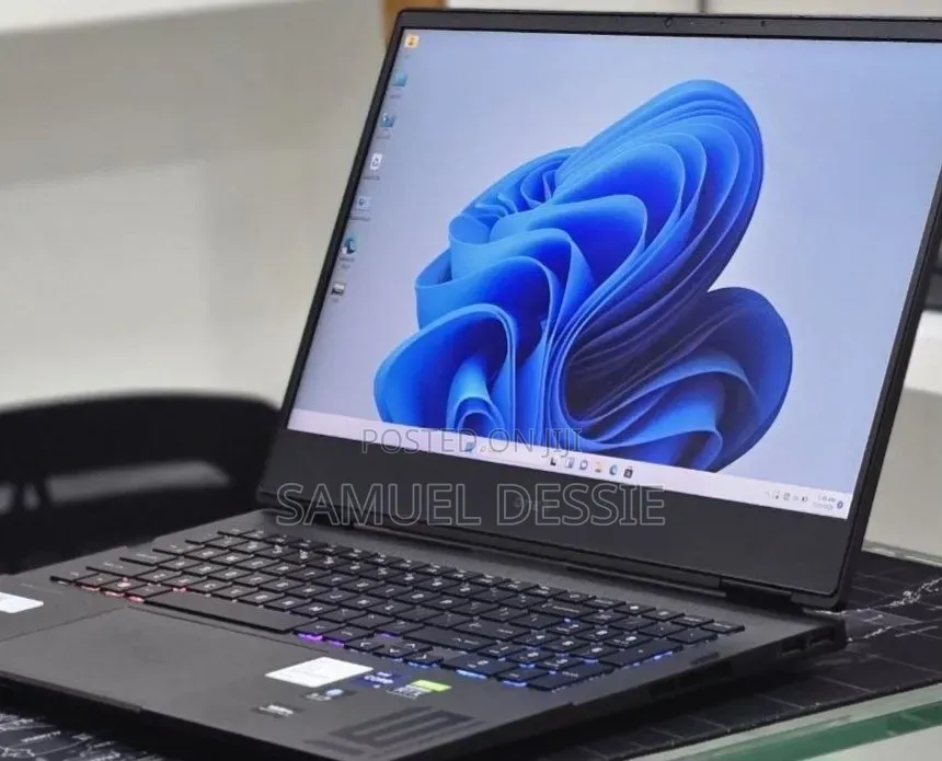 New Laptop HP Omen 16 16GB Intel Core i7 SSD 512GB