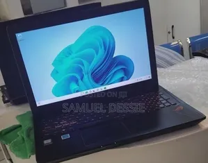New Laptop Asus VivoBook S15 S530UN 8GB Intel Core i5 SSD 256GB