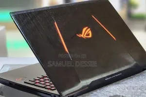 New Laptop Asus VivoBook S15 S530UN 8GB Intel Core i5 SSD 256GB