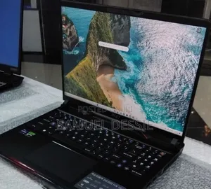 New Laptop MSI Raider GE68HX 13VI-202US 32GB Intel Core i9 SSD 1T