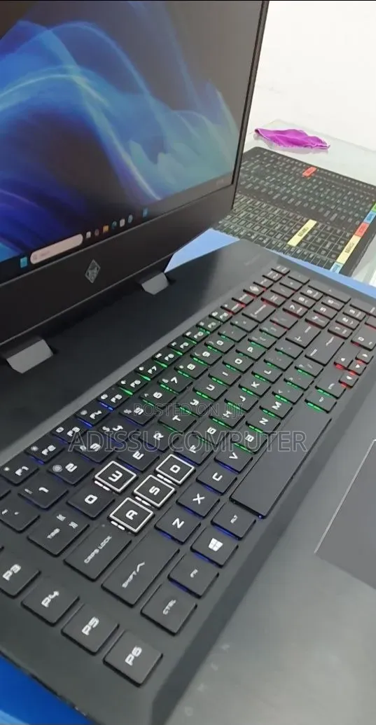 New Laptop HP Omen 17 16GB Intel Core i7 SSD 512GB
