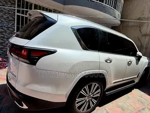 Lexus LX 600 2024 White
