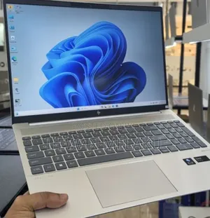 New Laptop HP Pavilion 15 16GB Intel Core Ultra 7 SSD 1T
