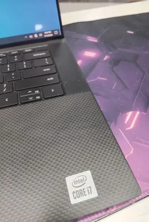 New Laptop Dell XPS 15 16GB Intel Core i7 SSD 512GB