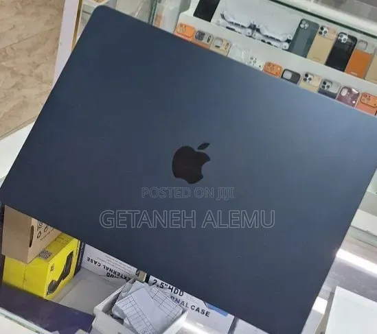 New Laptop Apple MacBook 16GB AMD A10 SSD 1T
