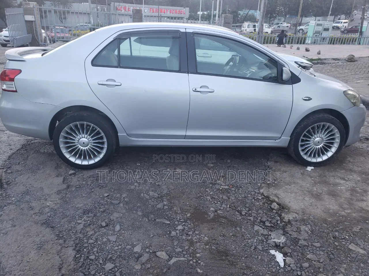 Toyota Belta 2010 Silver