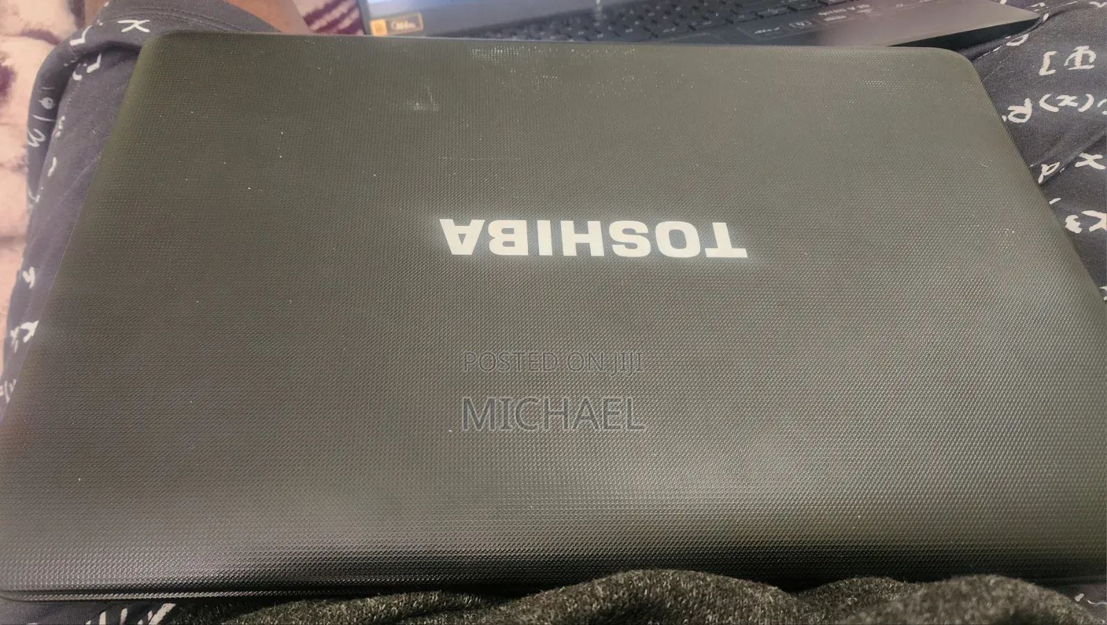 Laptop Toshiba Satellite C850 4GB Intel Core i3 HDD 500GB