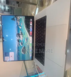New Laptop Apple MacBook Pro 2021 M1 32GB Apple M1 Pro SSD 1T