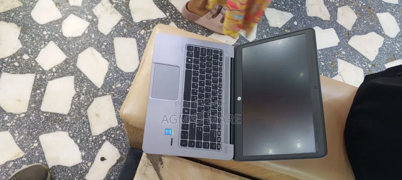 New Laptop HP EliteBook Folio 1040 G2 4GB Intel Core i5 SSD 256GB
