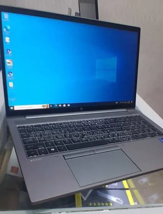 New Laptop HP 16GB Intel Core i7 SSD 512GB