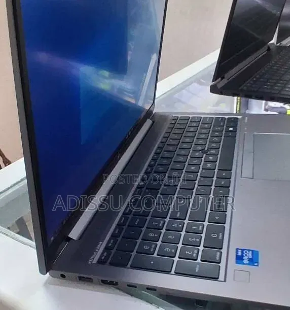 New Laptop HP 16GB Intel Core i7 SSD 512GB
