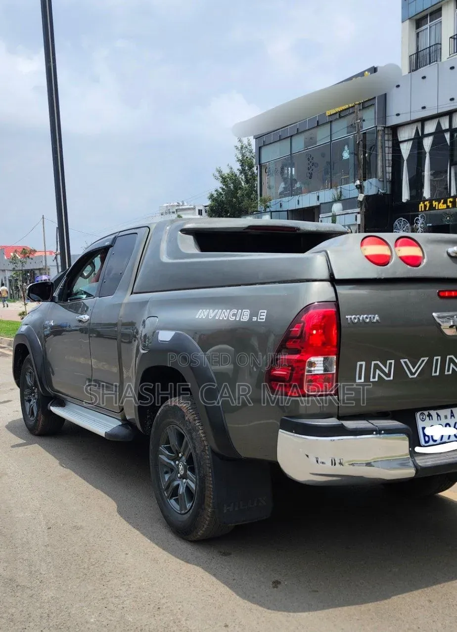 Toyota Hilux 2021