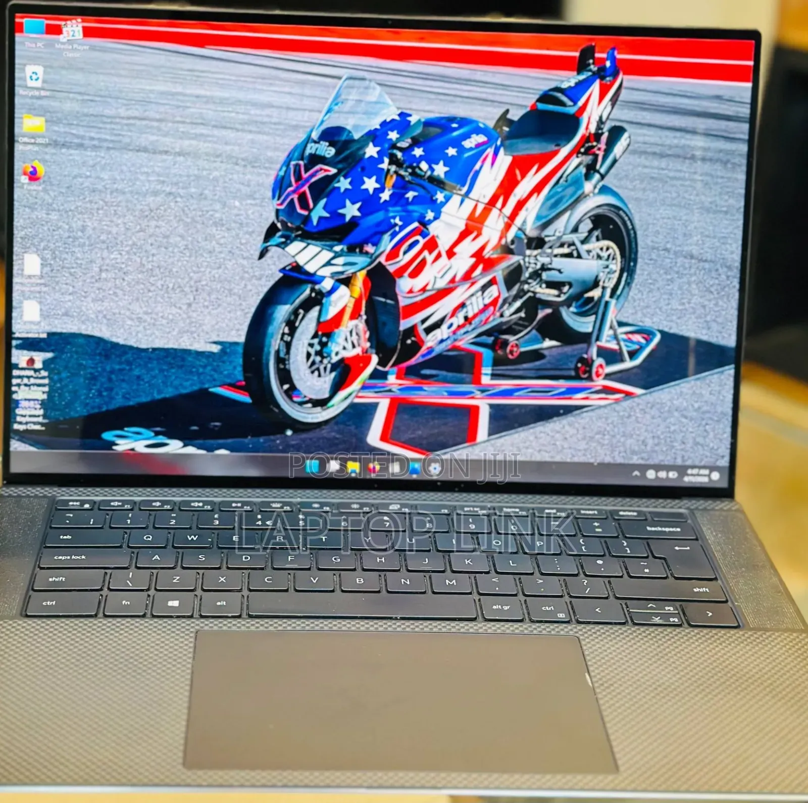 New Laptop Dell Precision 5560 16GB Intel Core i7 SSD 512GB