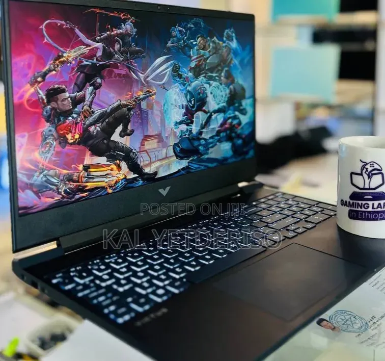 New Laptop HP Victus 15 16GB AMD Ryzen 7 SSD 512GB