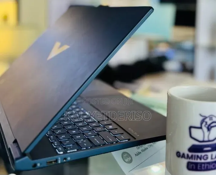 New Laptop HP Victus 15 16GB AMD Ryzen 7 SSD 512GB