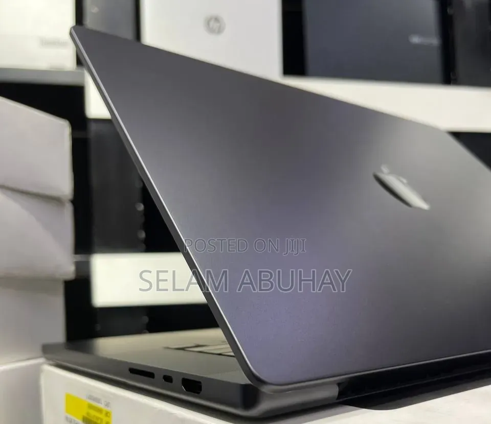 New Laptop Apple MacBook Pro 2023 M3 Max 36GB Apple M3 Max SSD 1T