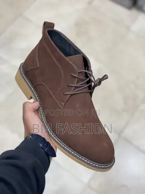 Brown Chelsea Boots With Laces