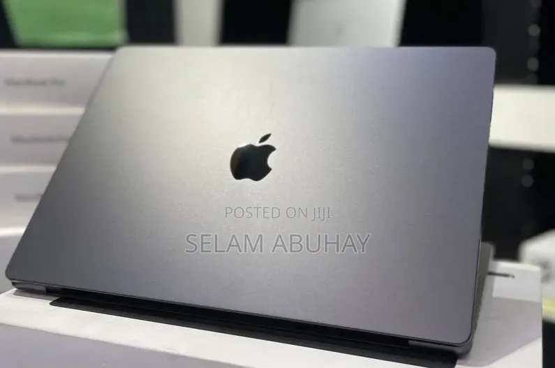 New Laptop Apple MacBook Pro 2023 M3 Max 36GB Apple M3 Max SSD 1T