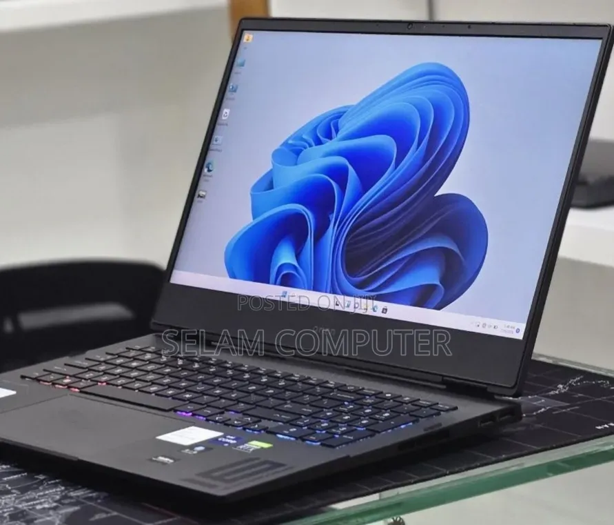 New Laptop HP Omen 15t 16GB Intel Core i7 SSD 512GB