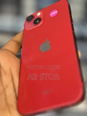Apple iPhone 13 128 GB Red