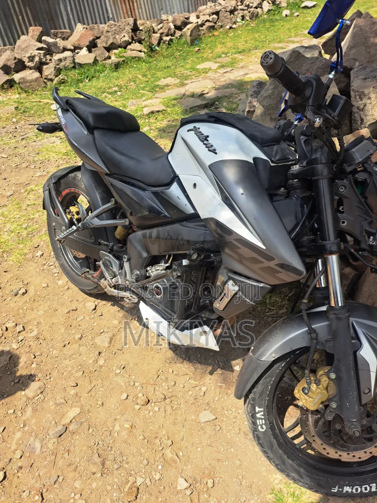 Bajaj Pulsar NS 200 2018 White