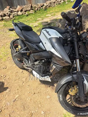 Bajaj Pulsar NS 200 2018 White