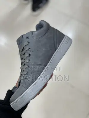 Gray Timberland Mid