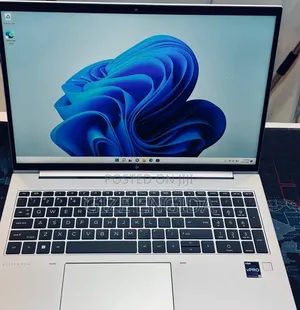 New Laptop HP EliteBook 840 G10 32GB Intel Core i7 SSD 1T