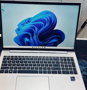 New Laptop HP EliteBook 840 G10 32GB Intel Core i7 SSD 1T