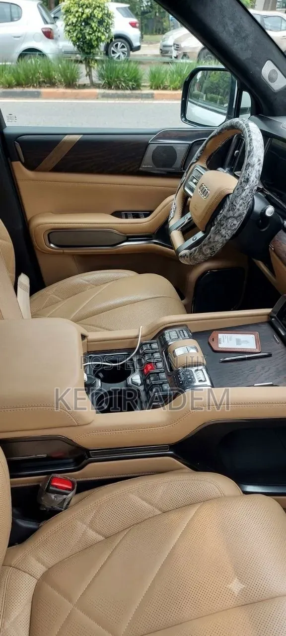 BYD Leopard 8 2.0 Hybrid AWD 2025 Blue
