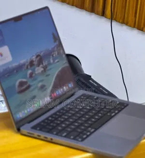 New Laptop Apple MacBook 16GB Apple M1 SSD 512GB
