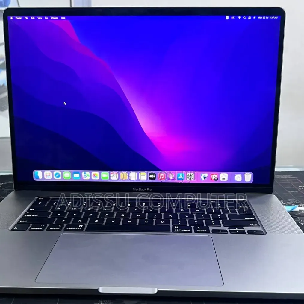 New Laptop Apple MacBook Pro 2019 32GB Intel Core i9 SSD 512GB