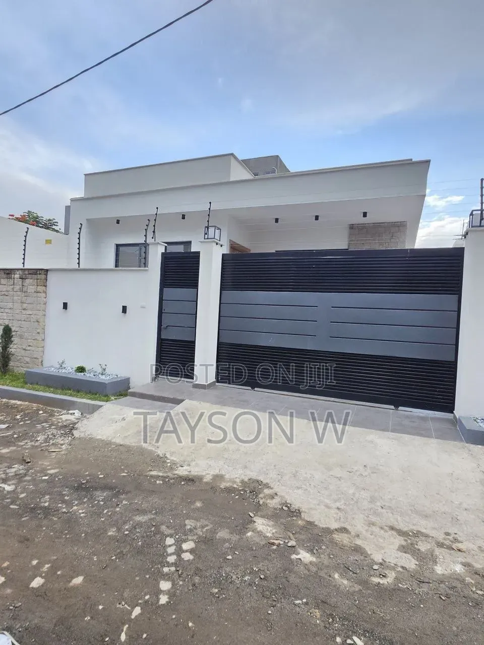 3bdrm Villa in Addis Ababa Ayat, Bole for sale
