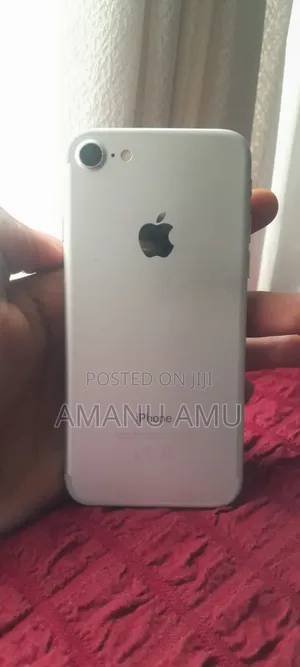 Apple iPhone 7 128 GB Silver