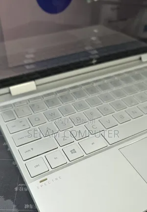 New Laptop HP Spectre X360 8GB Intel Core i7 SSD 512GB
