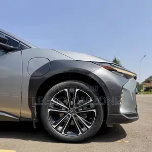 Toyota bZ4X 2023 Silver