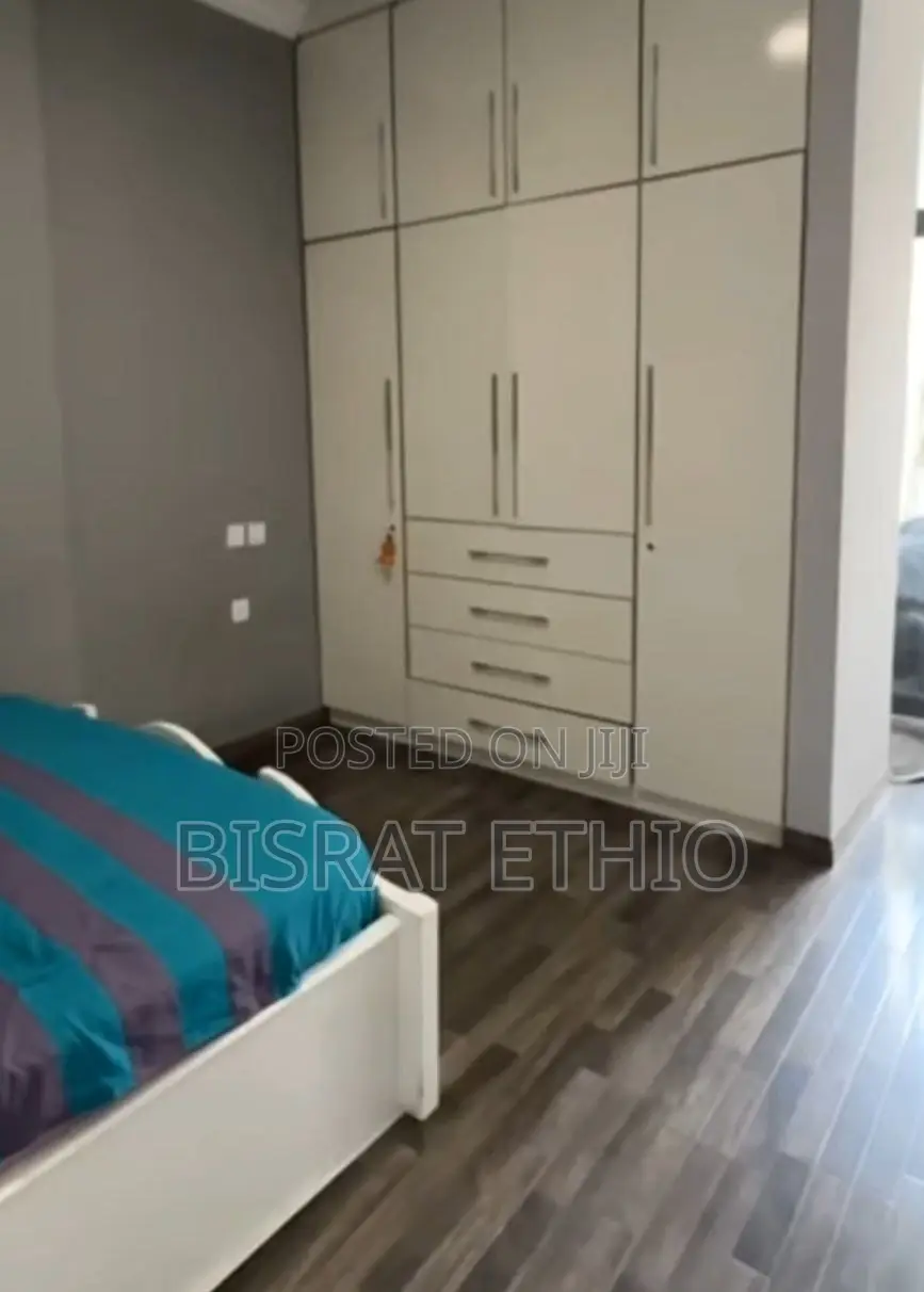 3bdrm Apartment in Bulbula Compound, Bole for sale