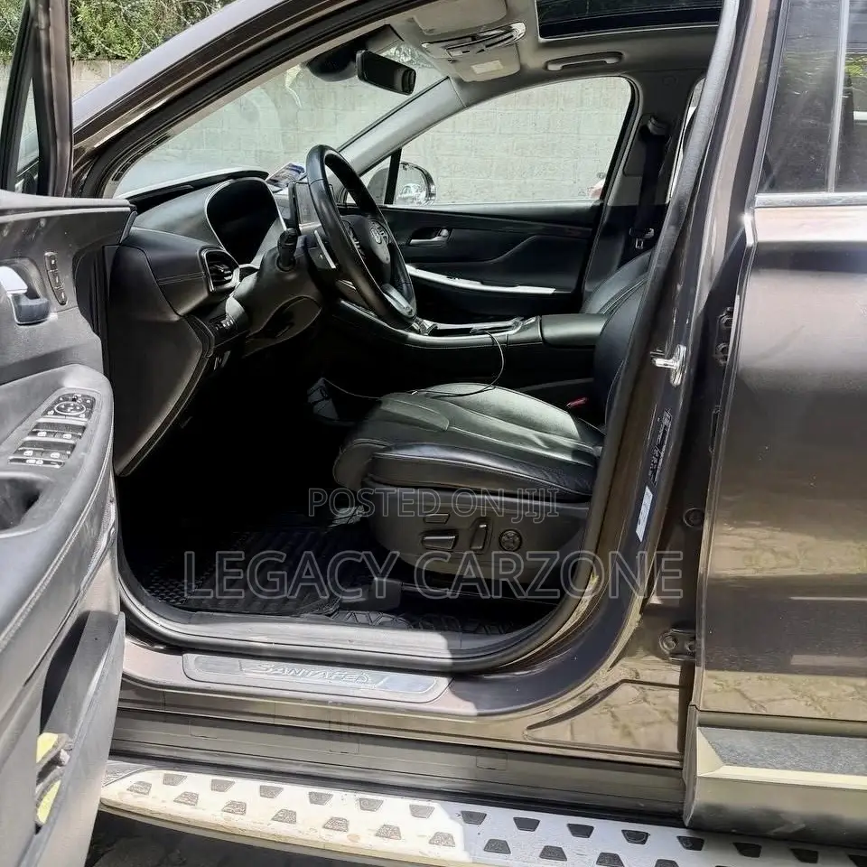 Hyundai Santa Fe 2023 Brown