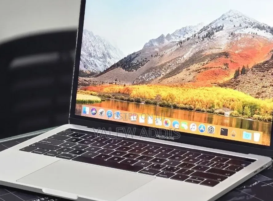 New Laptop Apple MacBook Pro 2019 12GB Intel Core i7 SSD 512GB